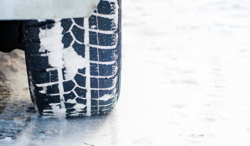 Chutes de neige : la garantie assistance de l’assurance auto en cas de panne ou d’accident