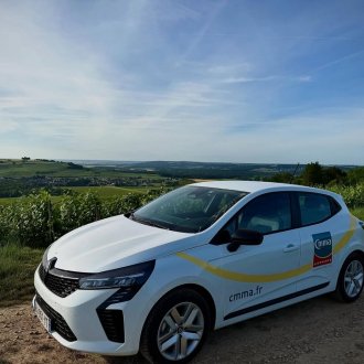 🚗 La flotte CMMA Assurance s’agrandit Floqué aux nouvelles couleurs, notre nouveau véhicule est déso (...)